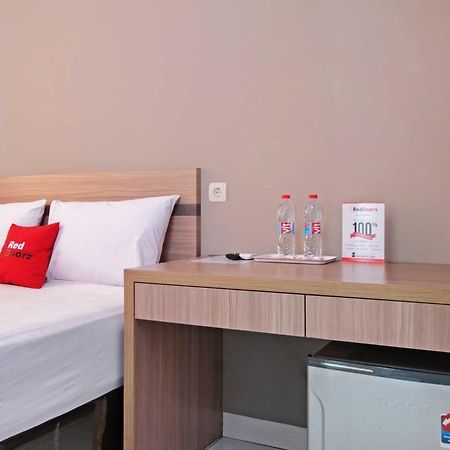 Reddoorz @ Karet Pedurenan 2 Jakarta Kültér fotó