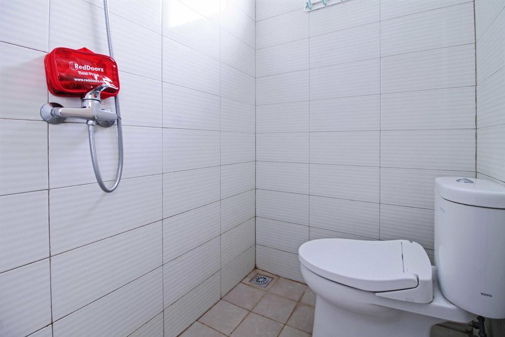 Reddoorz @ Karet Pedurenan 2 Jakarta Kültér fotó